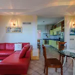 Awesome In Di Mont Semesterbostad