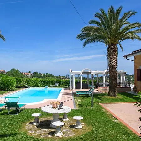 Σπίτι διακοπών Awesome In Di Mont *