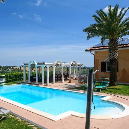Stunning In Di Mont With Wifi Ferienhaus Castel Colonna
